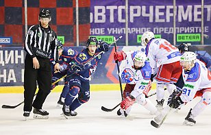 Четвертая игра 1/4 финала осталась за «Металлургом» – 1:3. Серия возвращается в Минск 