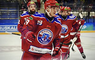Завершили домашнюю серию победой над «Химиком». Александр Кулагин в конце третьего периода помог «красно-синим» одолеть новополочан