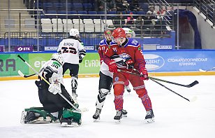 «Юность» снова переиграла «Авиатор». Это 9-я победа «красно-синих» подряд, а Кучкин отметился в юбилейном матче и пробил достижение по очкам в чемпионатах Беларуси